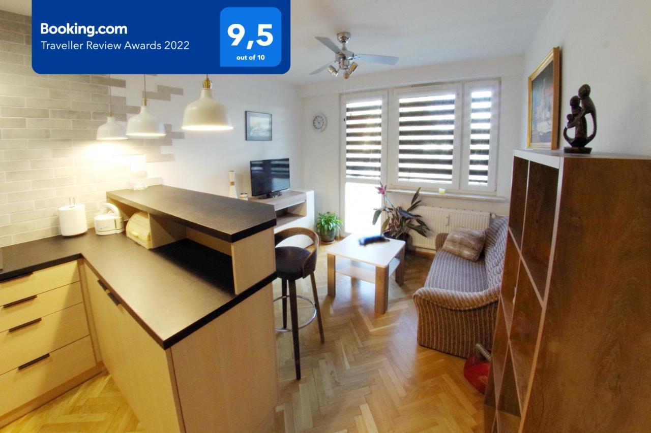 Appartement Apatrament Promienista à Poznań Extérieur photo