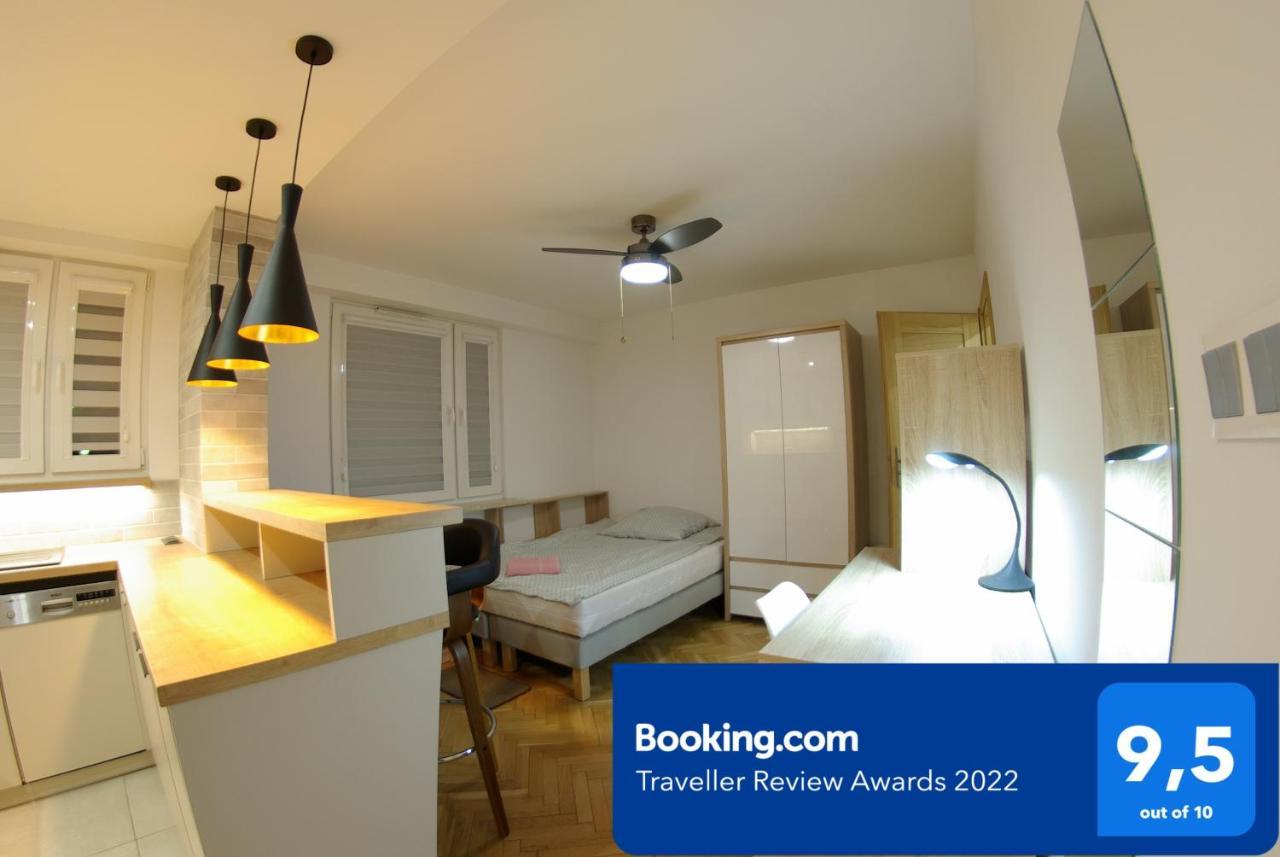 Appartement Apatrament Promienista à Poznań Extérieur photo