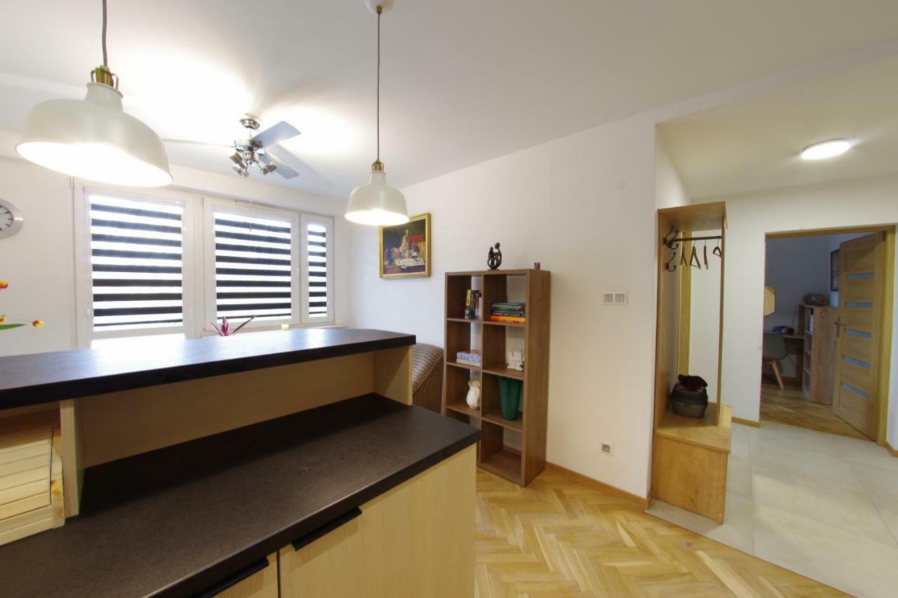 Appartement Apatrament Promienista à Poznań Extérieur photo